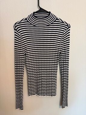 Abercrombie & Fitch Navy and White Striped Ribbed Mock Neck